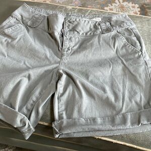 Gentle worn DKNY jean shorts